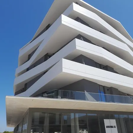 Apartment White Design