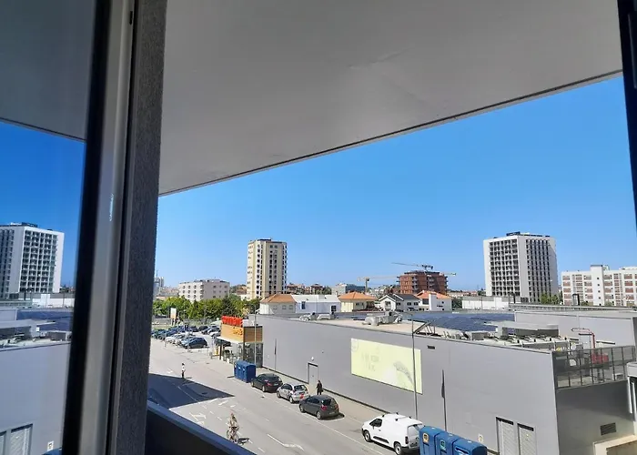 White Design * 阿威罗